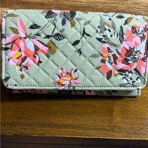 NWOT Vera Bradley Pink and Green Floral Quilted Wallet